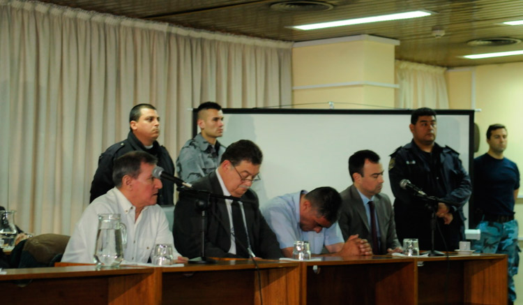 Los condenados por el crimen de la menor escuchan el veredicto.
